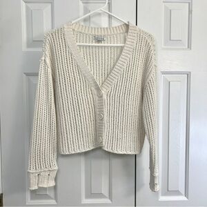 NWOT American Eagle Open Chunky Knit Button VNeck Distressed Cardigan Sweater XS